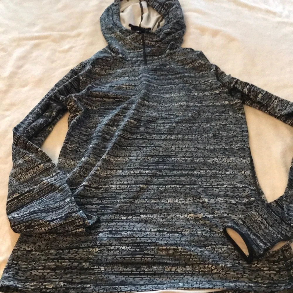 Women's Heathered Gray Hooded Top